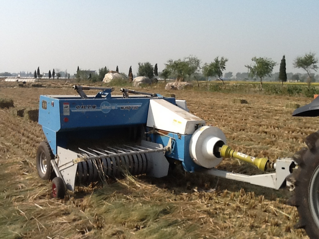 MJSD 型秸秆捡拾打捆机